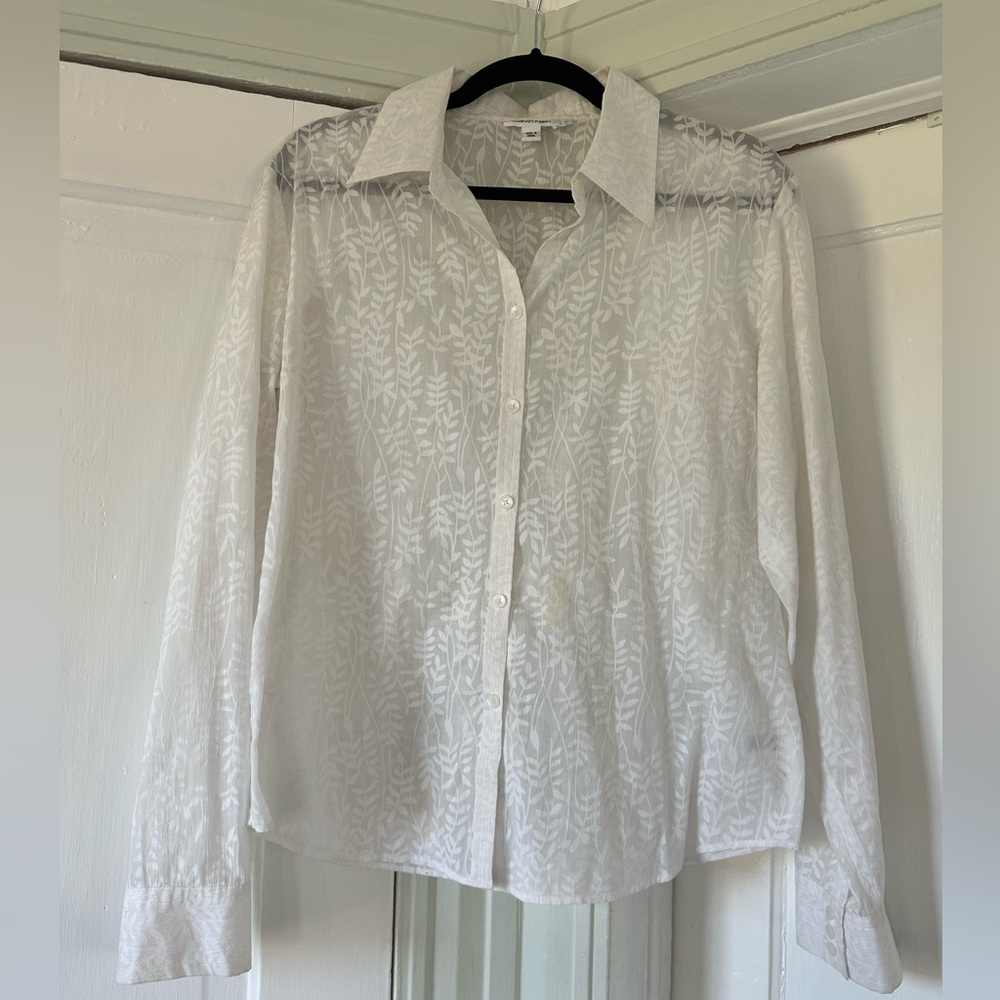 CALVIN KLEIN SHEER WHITE LONG SLEEVE BOUSE WITH WHITE VINE DESIGN Sz L